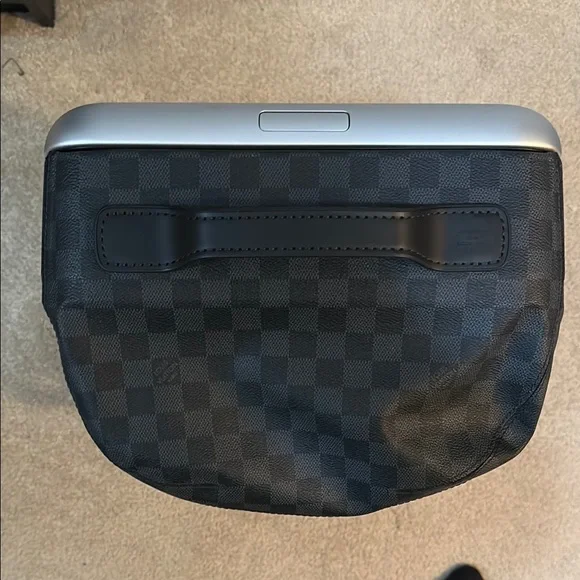 Louis Vuitton Damier Graphite Horizon Soft Duffle 55 - Picture 3 of 8